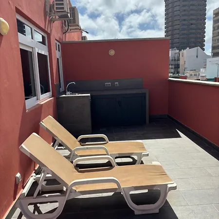 Aticos Con Terraza Rosamar 大加那利岛拉斯帕尔马斯